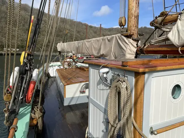 Classic Westcountry Trading Ketch Bessie Ellen