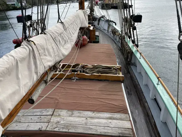 Classic Westcountry Trading Ketch Bessie Ellen