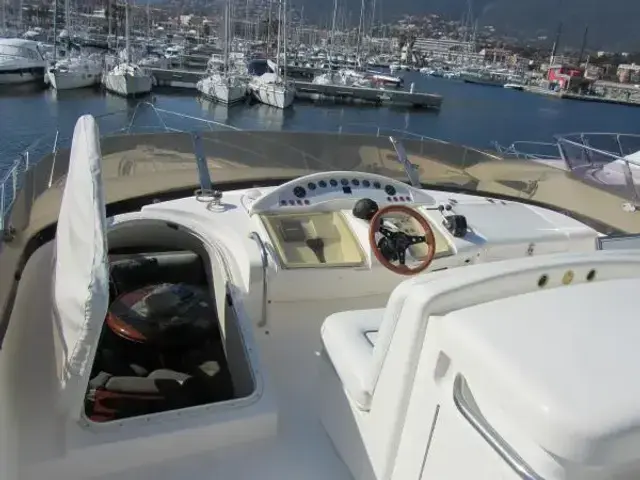 Fairline Squadron 59