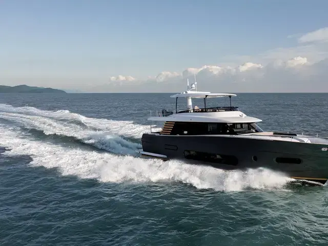 Azimut Magellano 66