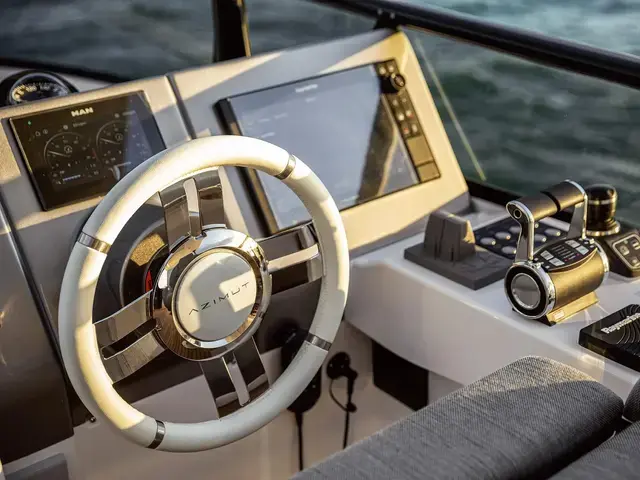 Azimut Magellano 66