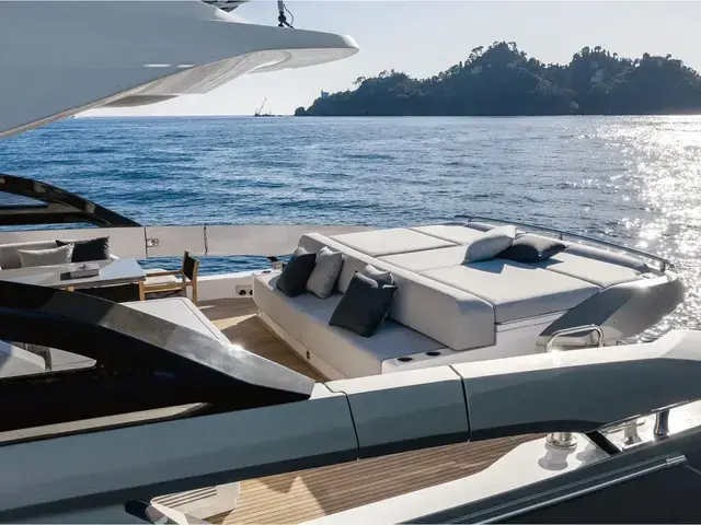 Azimut S8