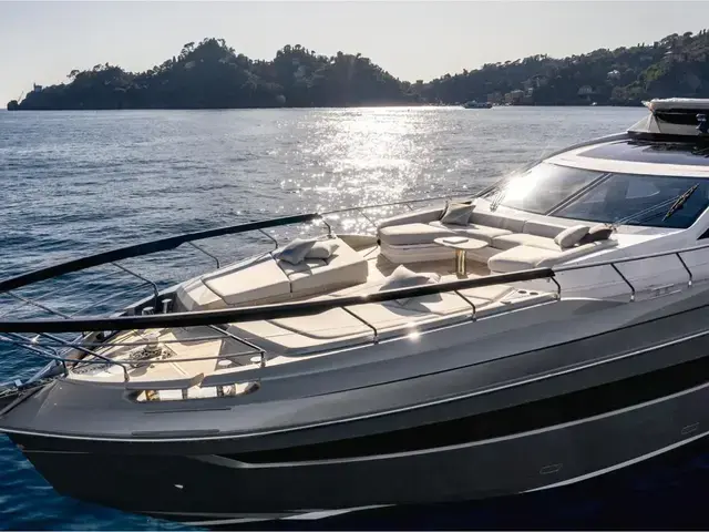 Azimut S8