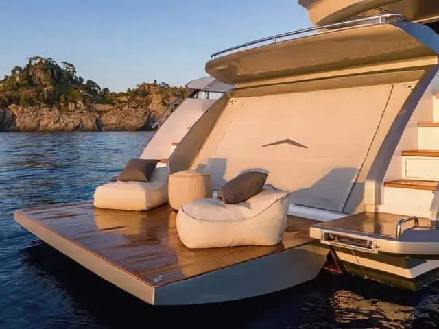 Azimut S8