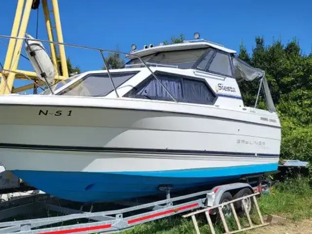 Bayliner Bayliner 2452 Classic Hardtop