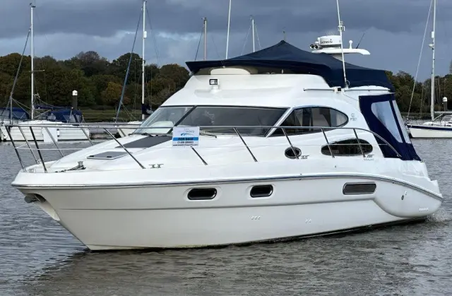 2004 Sealine f37