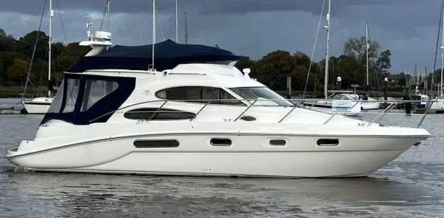 2004 Sealine f37