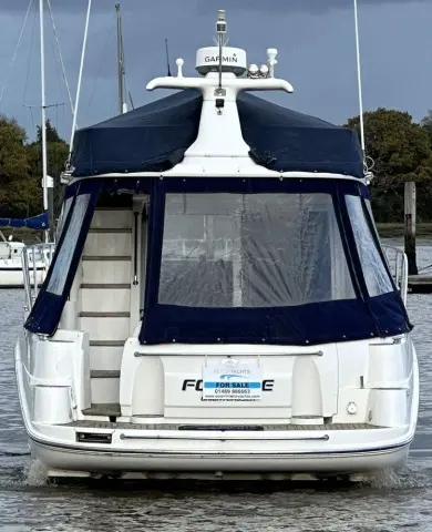 2004 Sealine f37