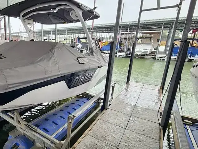 Malibu Wakesetter 23 Lsv