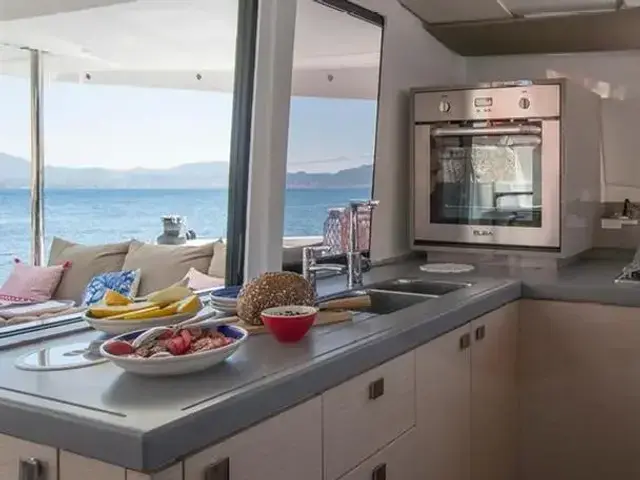 Fountaine Pajot Catamaran Astrea 42