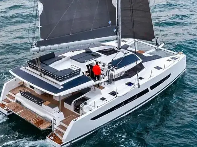 Fountaine Pajot Aura 51