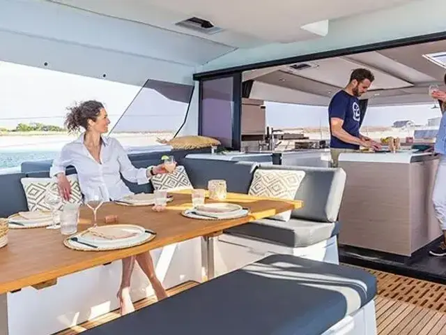 Fountaine Pajot Aura 51