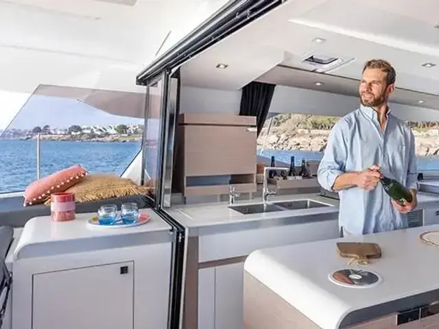 Fountaine Pajot Aura 51