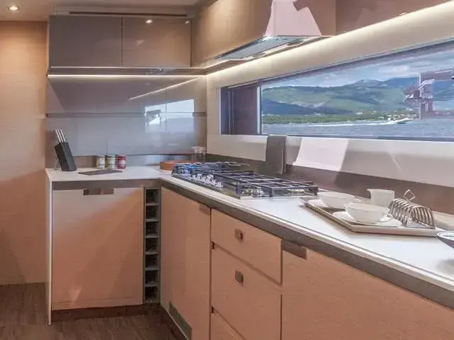 Fountaine Pajot Alegria 67