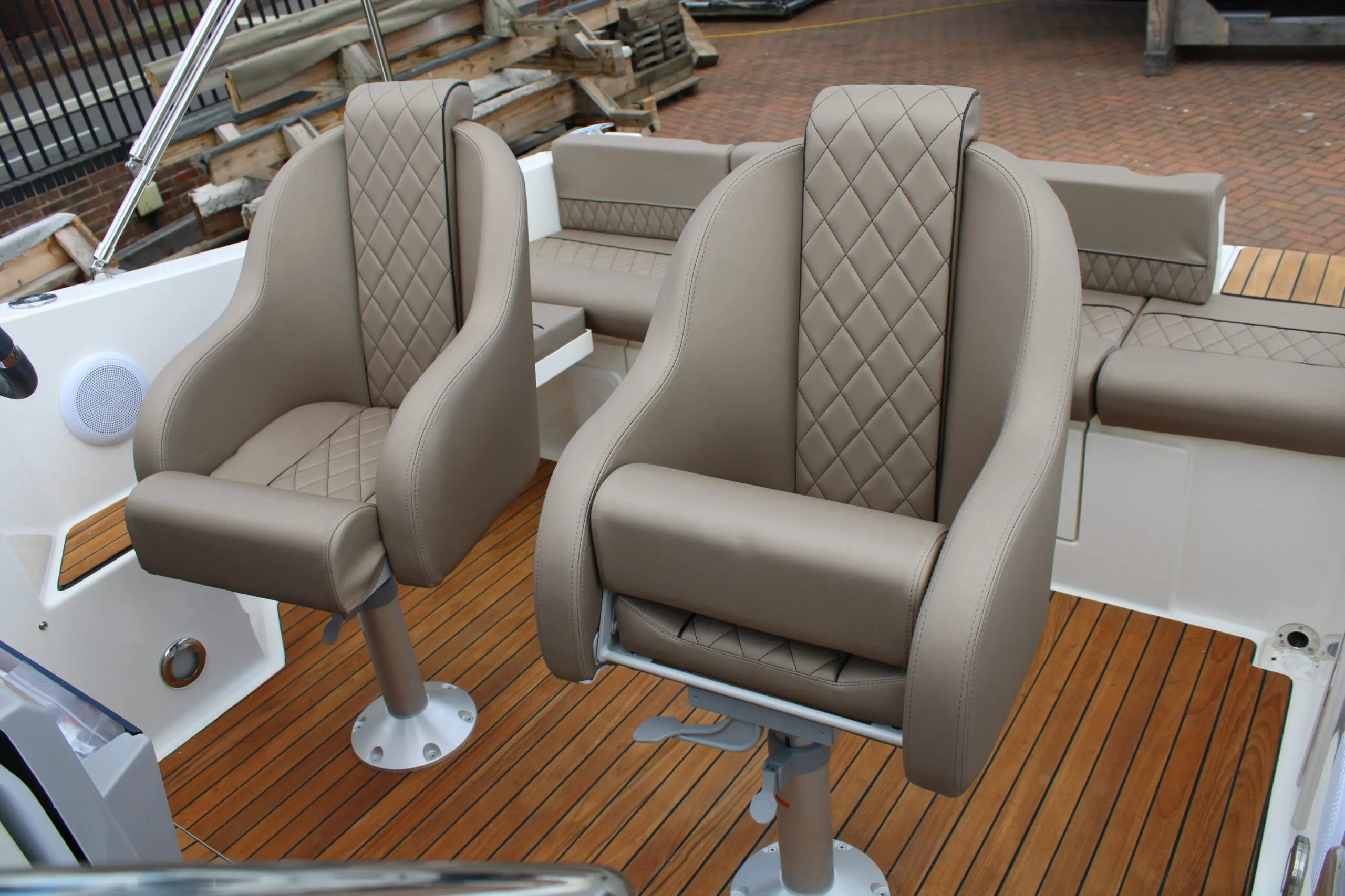 2024 Atlantic 690 sun cruiser