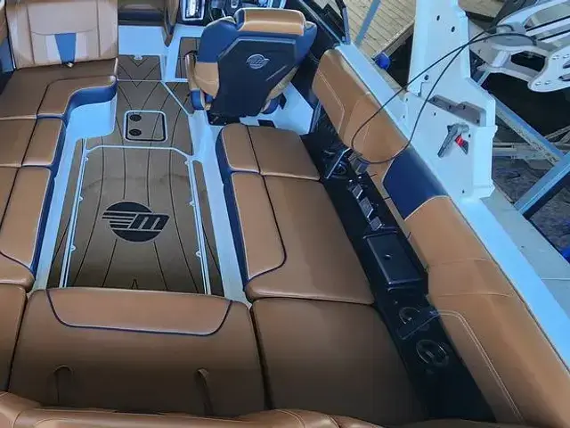 Malibu Wakesetter 23 Lsv