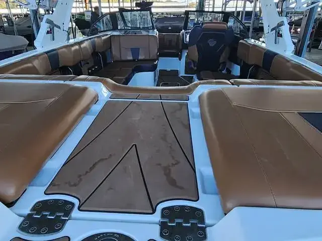 Malibu Wakesetter 23 Lsv