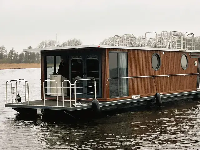 Nordic Season Met Ligplaats NS 40 Eco 36m2 Houseboat