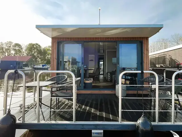 Nordic Season Met Ligplaats NS 40 Eco 36m2 Houseboat