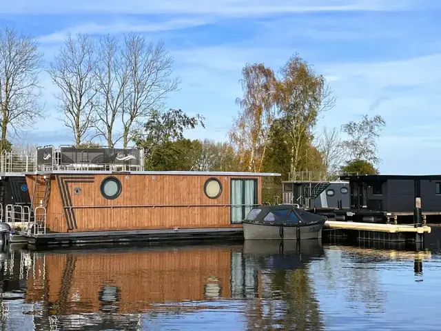 Nordic Season Met Ligplaats NS 40 Eco 36m2 Houseboat