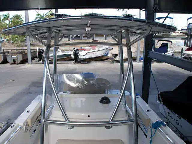 Cobia 220 Cc