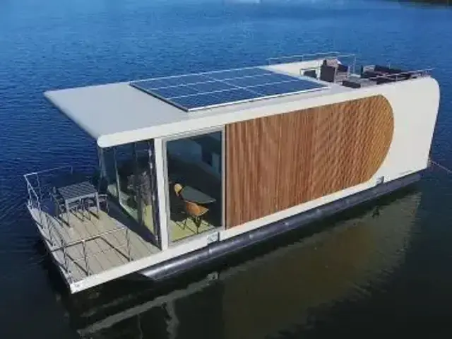 Holland Houseboat Sundeck 41