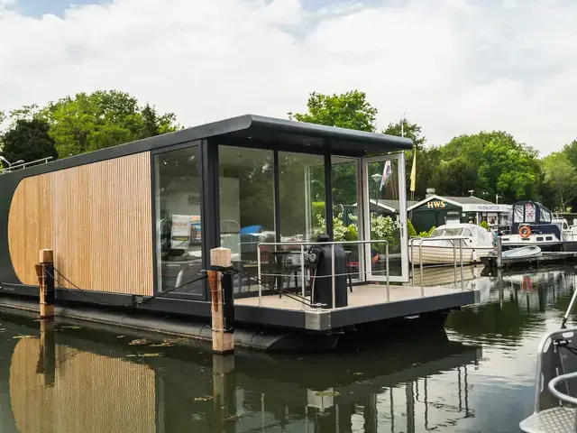 Holland Houseboat Sundeck 41