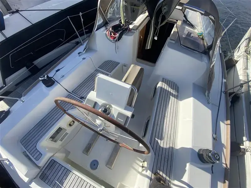 2012 Jeanneau sun odyssey 33 i