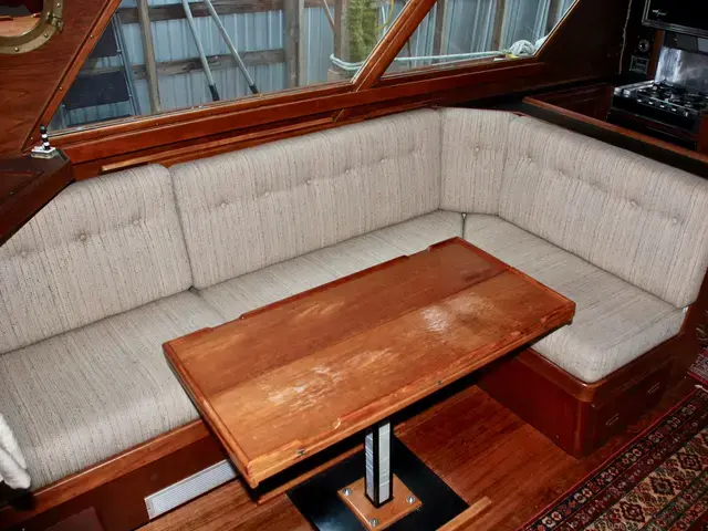 Custom Boats Philbrooks Shipyard Cruiser