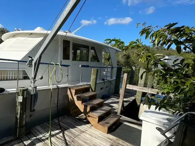 Hatteras 53 Motor Yacht