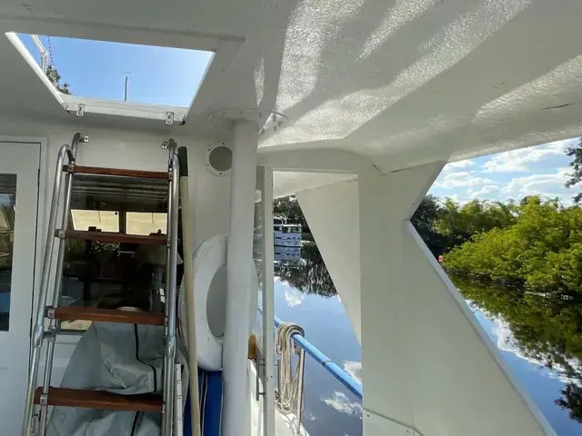 Hatteras 53 Motor Yacht