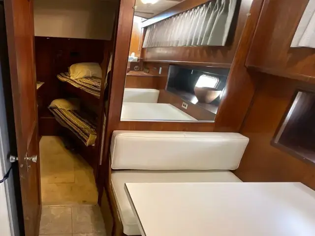 Hatteras 53 Motor Yacht