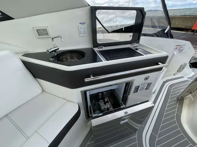 Sea Ray 320 Sundancer