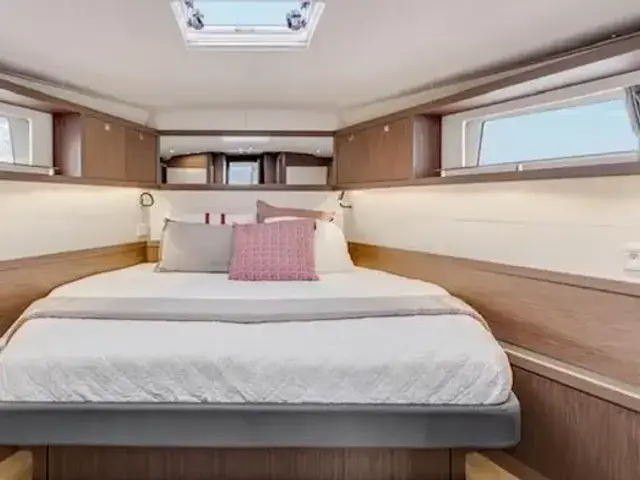 Beneteau Sense 57