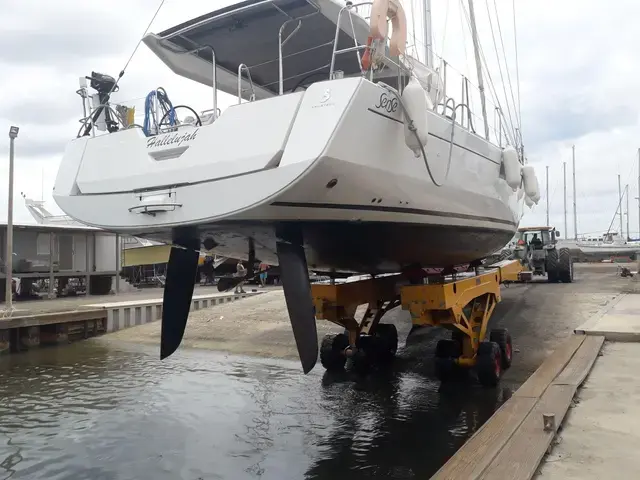 Beneteau Sense 57