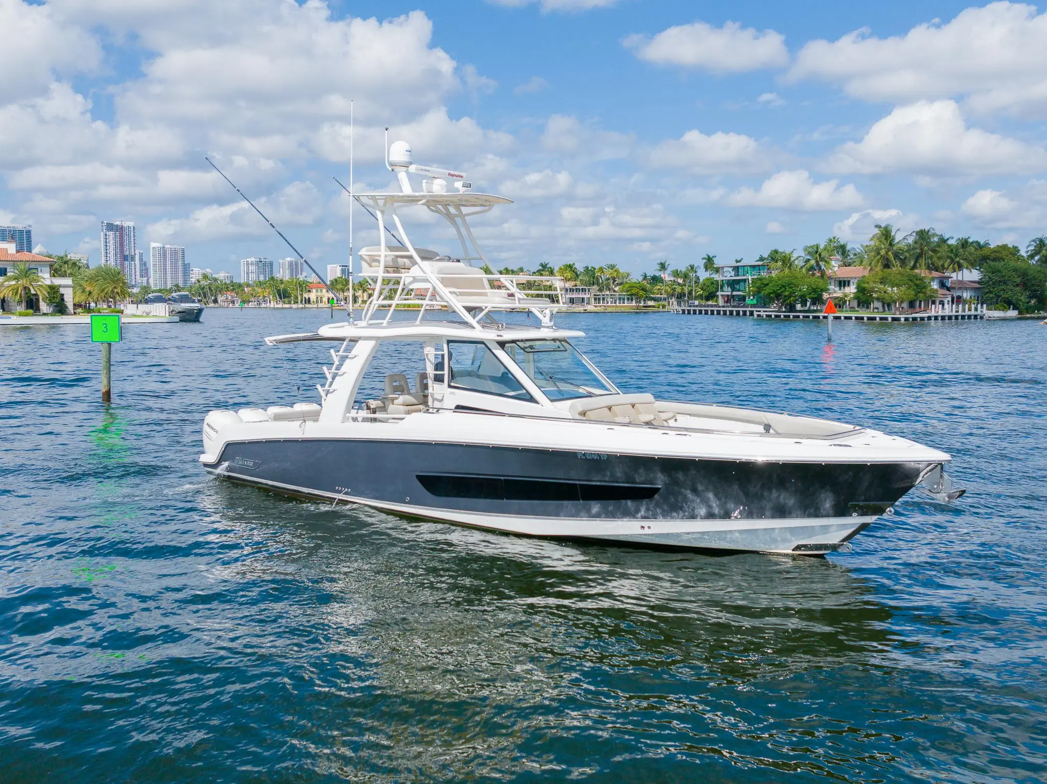 2019 Boston Whaler 420 outrage