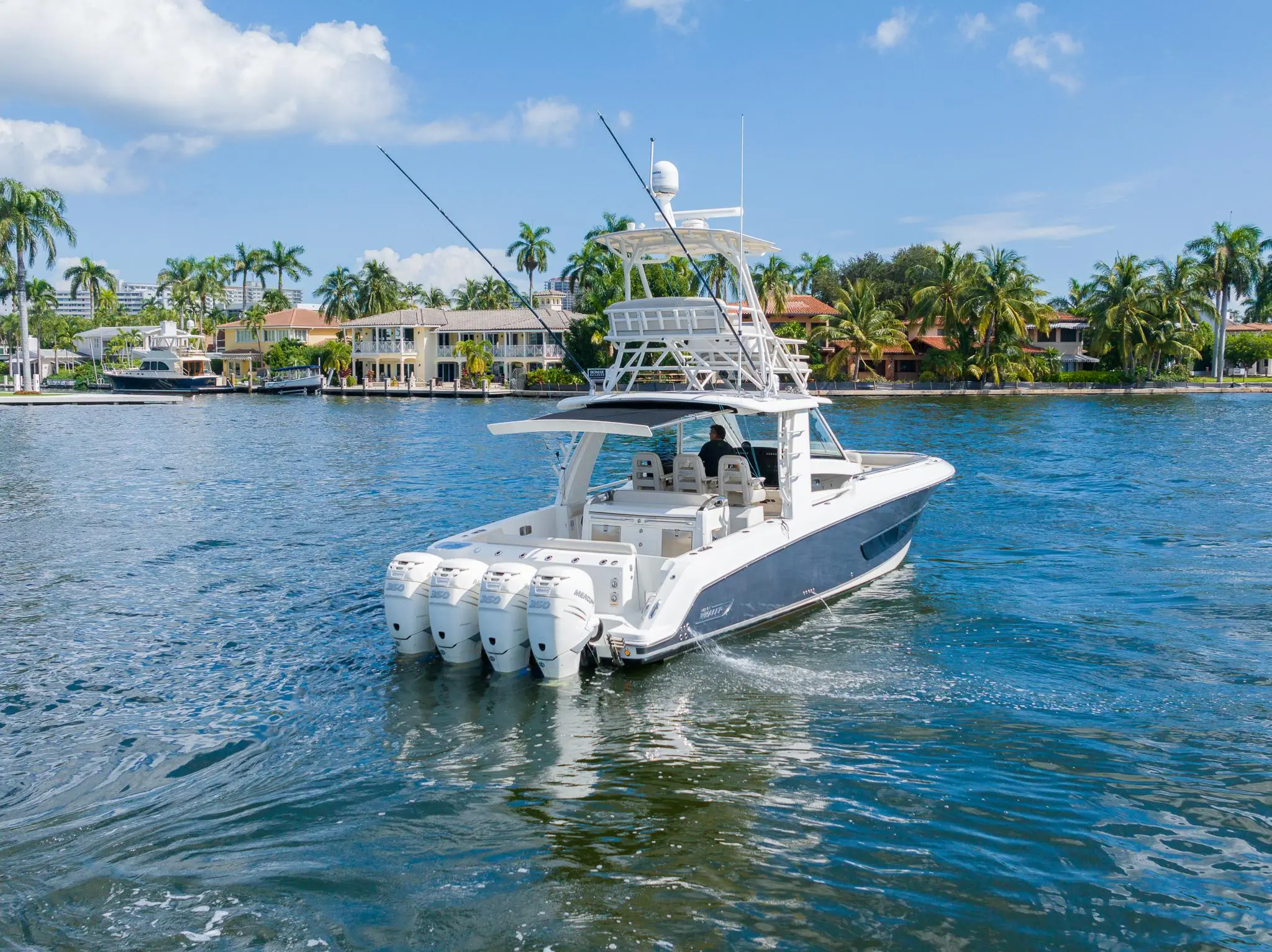 2019 Boston Whaler 420 outrage