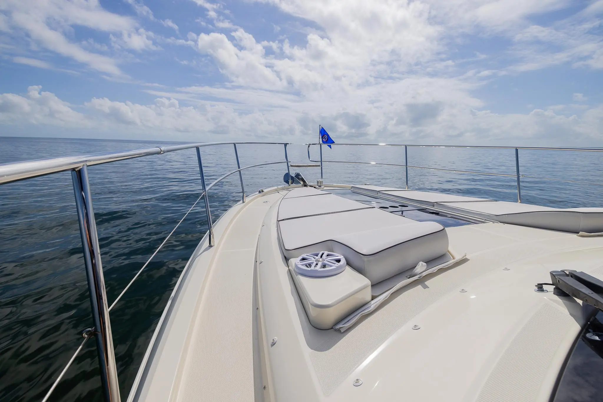 2016 Beneteau monte carlo 5