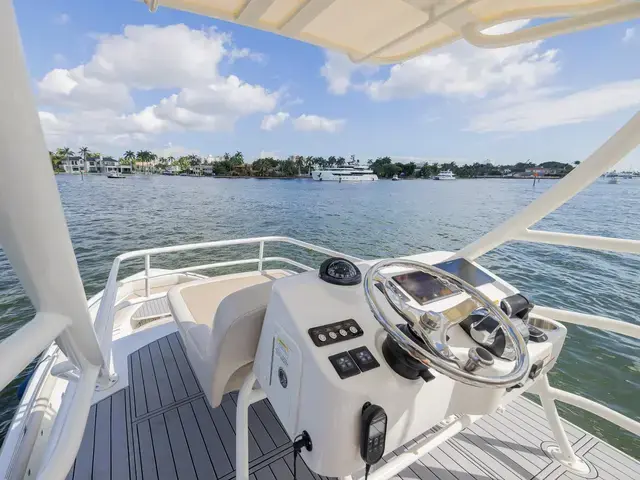 Boston Whaler 420 Outrage