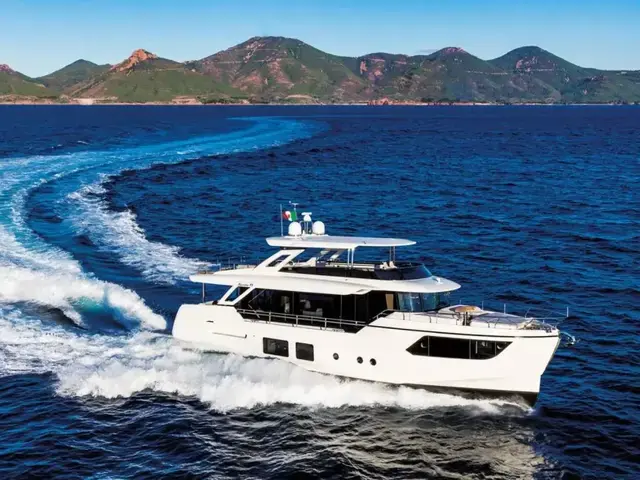 Absolute Navetta 73