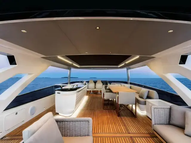 Absolute Navetta 73