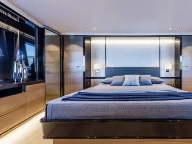 Absolute Navetta 75