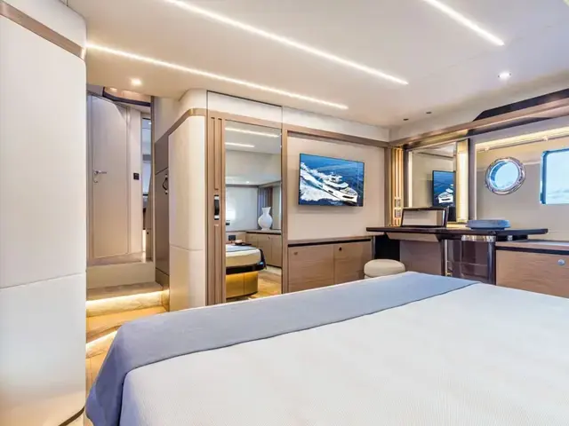 Absolute Navetta 52