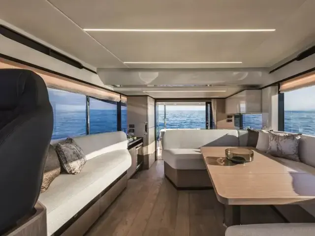 Absolute Navetta 48