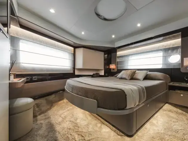 Absolute Navetta 48