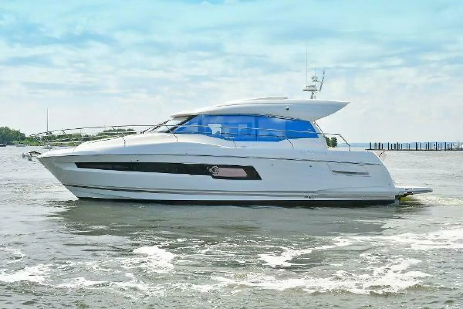 2019 Prestige 460s