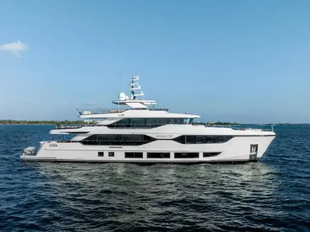 Gulf Craft Majesty 120