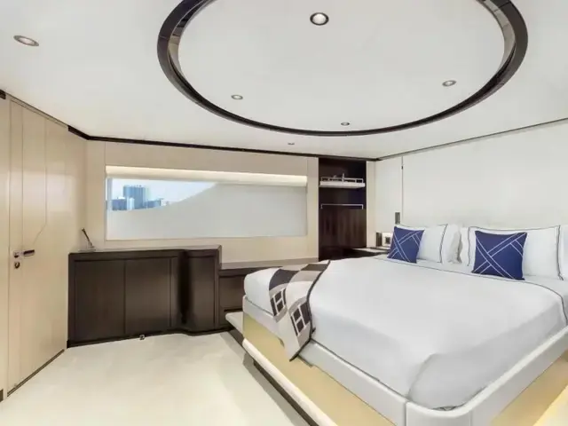 Gulf Craft Majesty 120