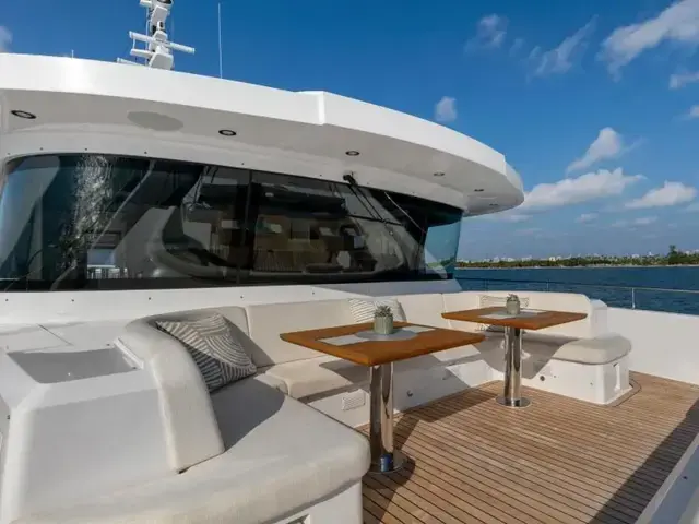 Gulf Craft Majesty 120