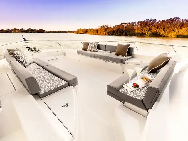 Riviera 72 Sports Motor Yacht